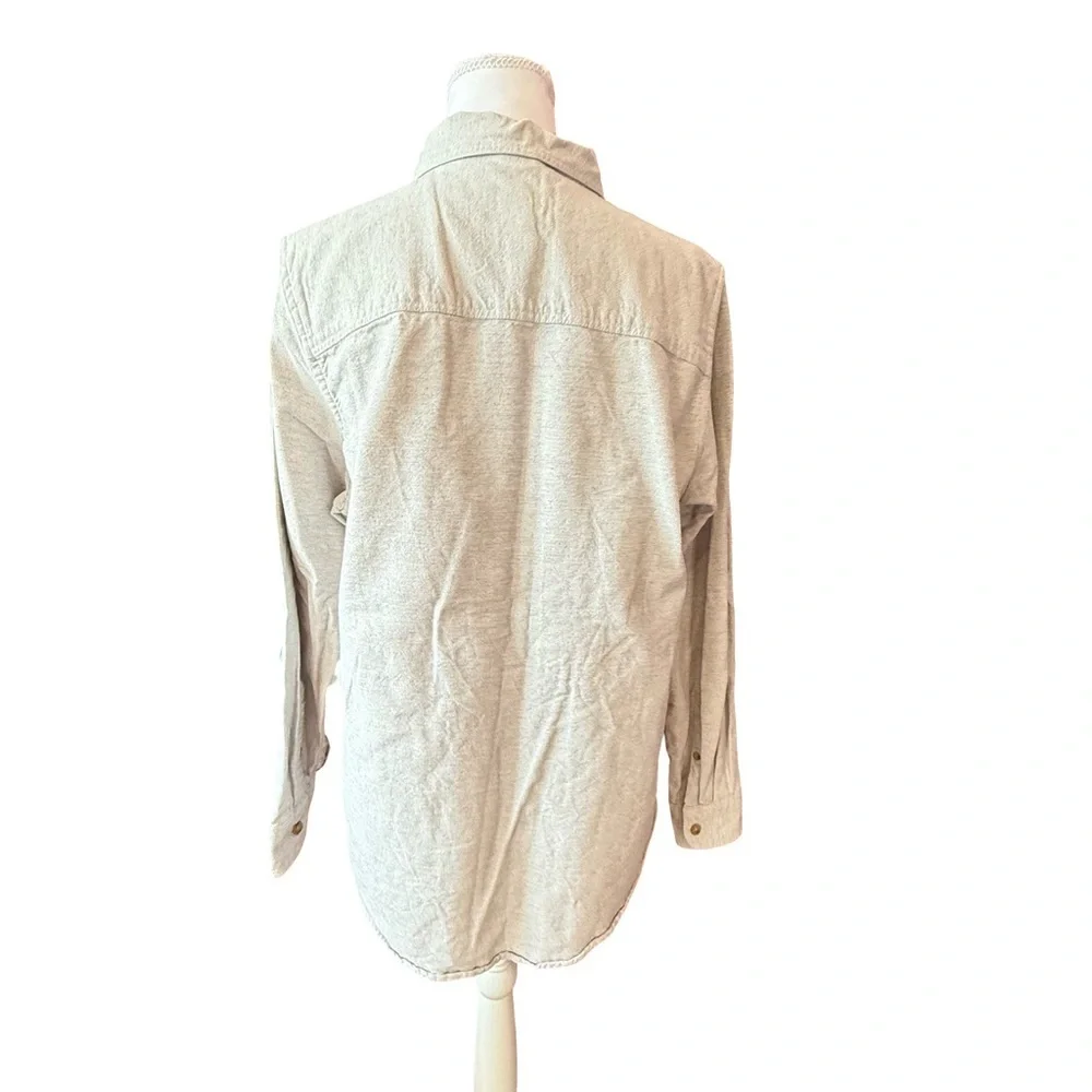 L.L. Bean Women’s Light Gray 100% Cotton Button Down Shirt Size Medium Casual - Picture 7 of 9